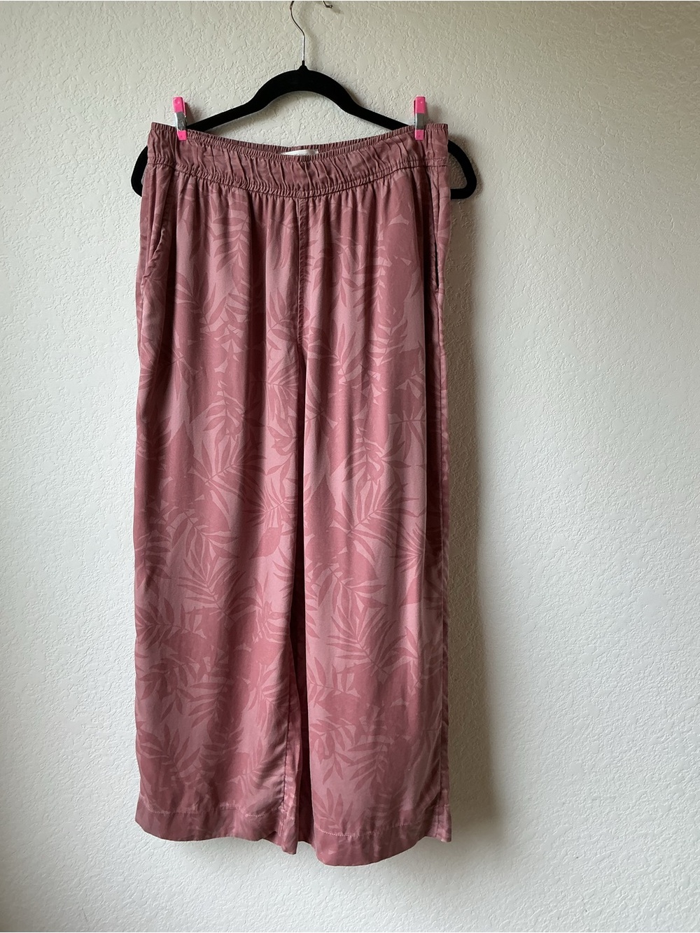 C&C California Wide Leg Pull On Pants Pink Palm Print M